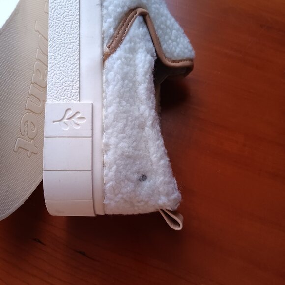 Women's Sherpa Slip-on Shoes by Steve Madden Cool Planet - Picture 2 of 9